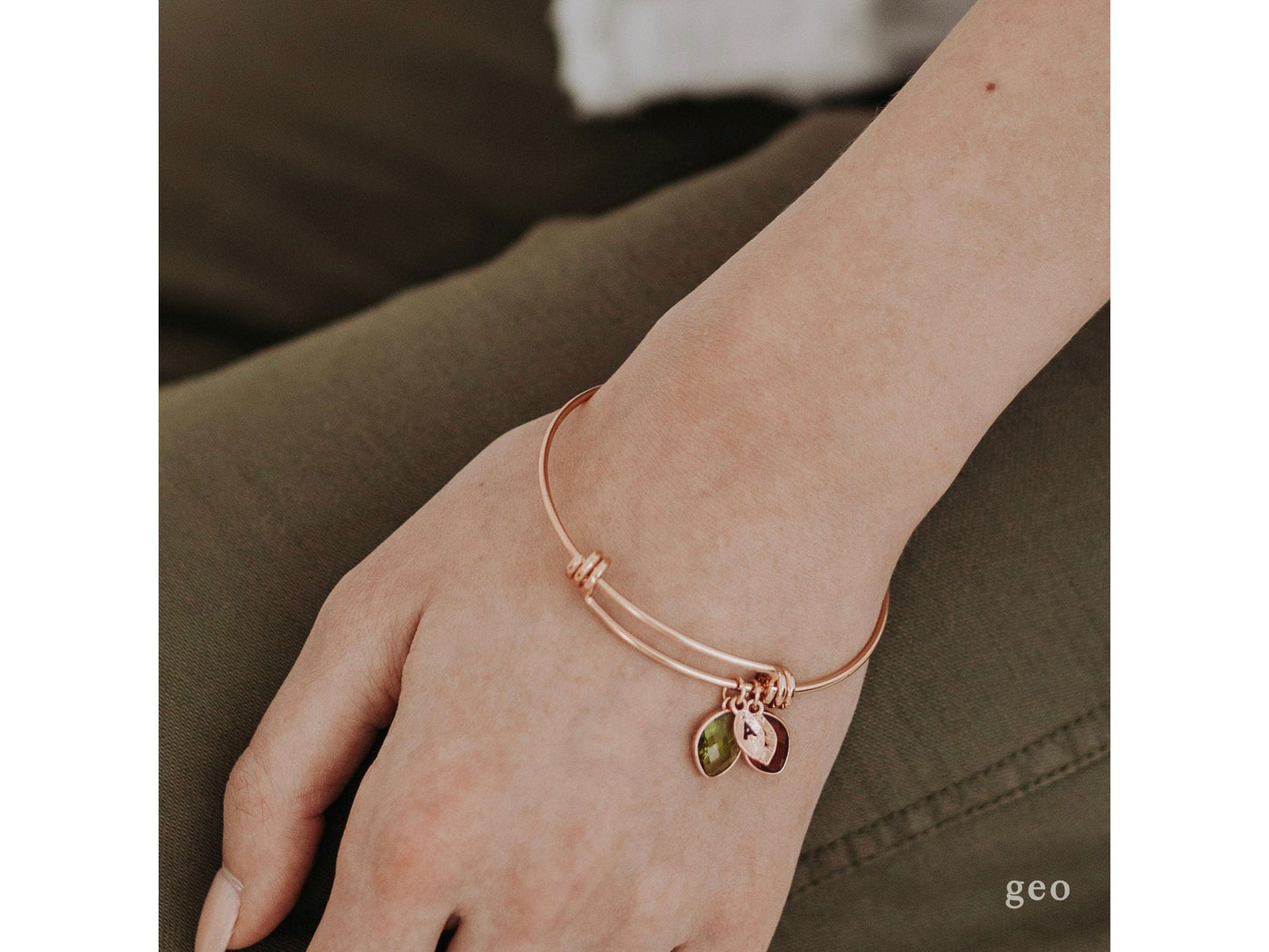 Personalized Family Tree Bracelet for Mom Custom Gift Handmade Birthstone Jewelry Nana Charm Bracelet Mother of the Bride and Groom Gift