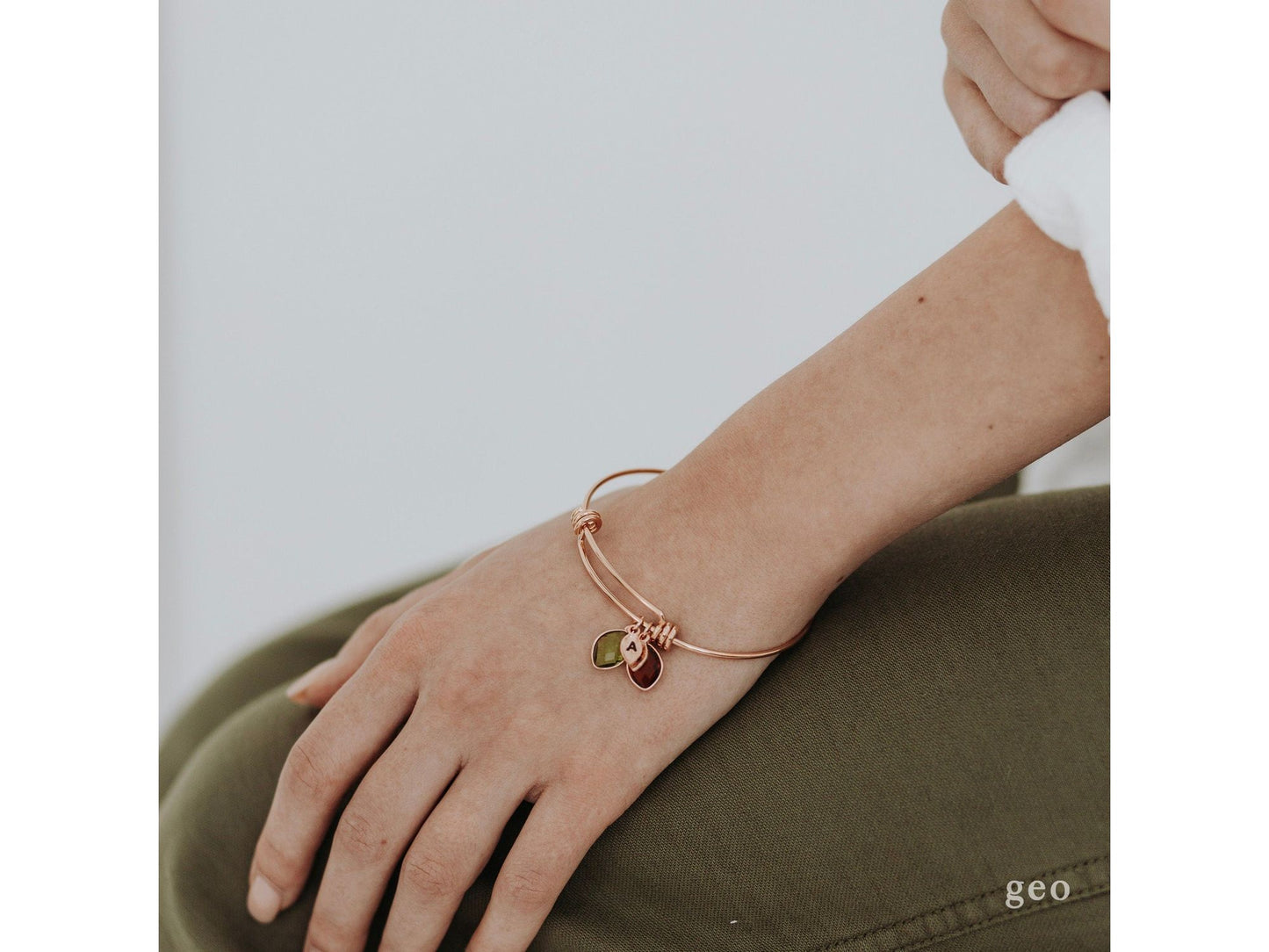 Personalized Family Tree Bracelet for Mom Custom Gift Handmade Birthstone Jewelry Nana Charm Bracelet Mother of the Bride and Groom Gift